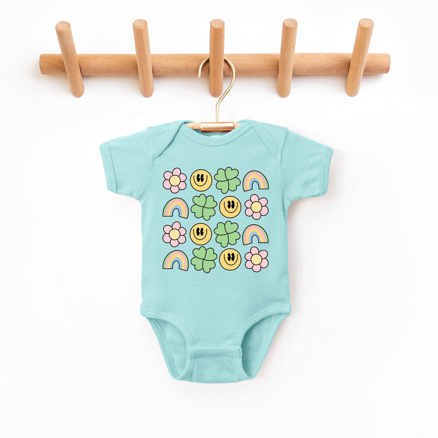 Smiley Clover Daisy | Baby Graphic Short Sleeve Onesie