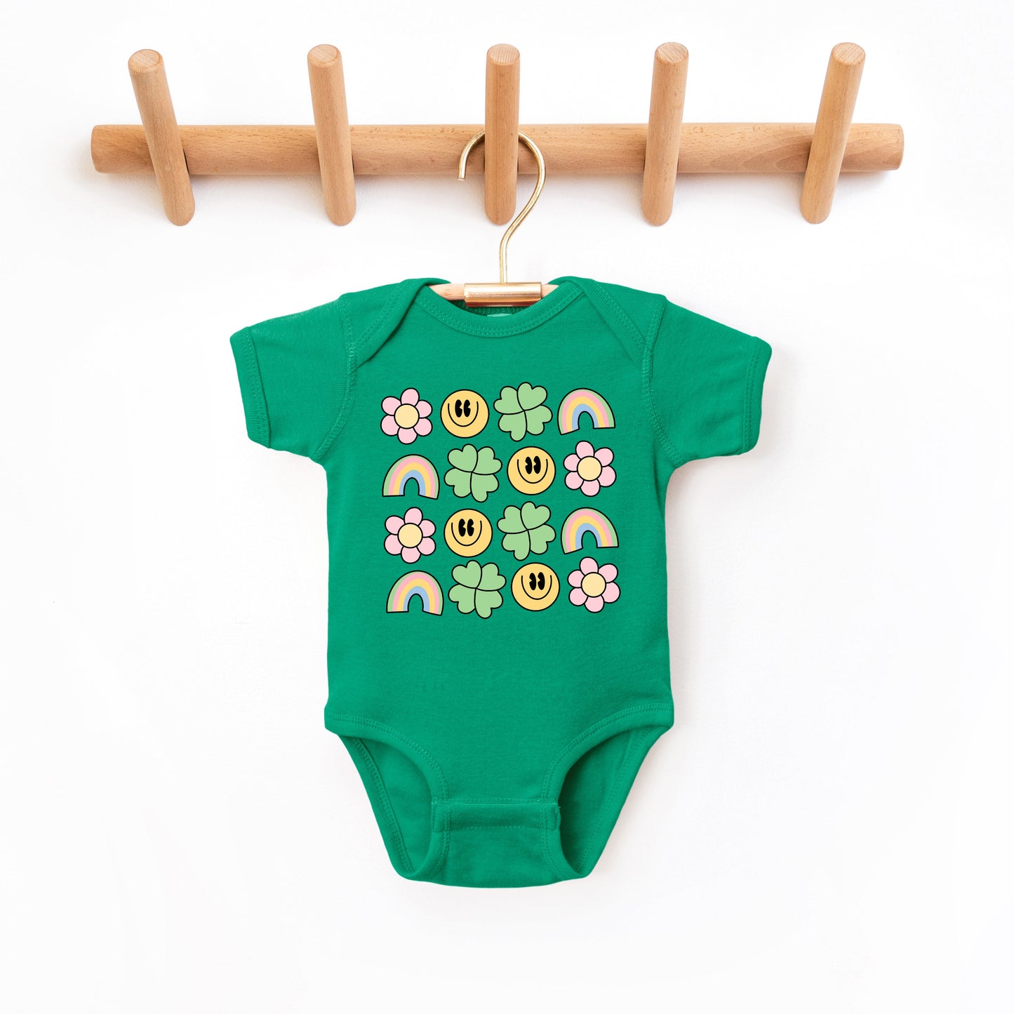 Smiley Clover Daisy | Baby Graphic Short Sleeve Onesie