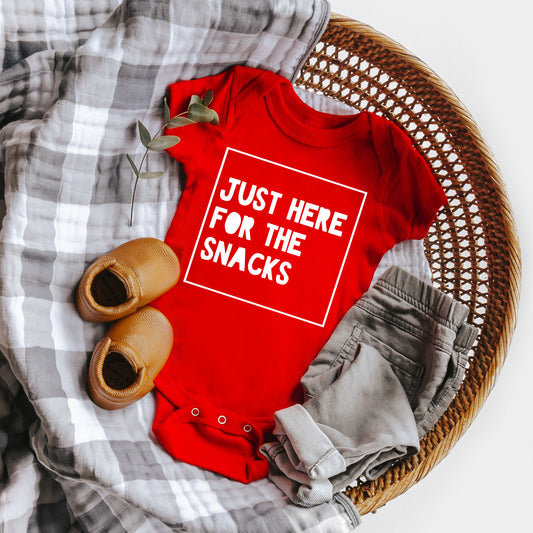 Just Here For The Snacks Kids | Baby Graphic Short Sleeve Onesie