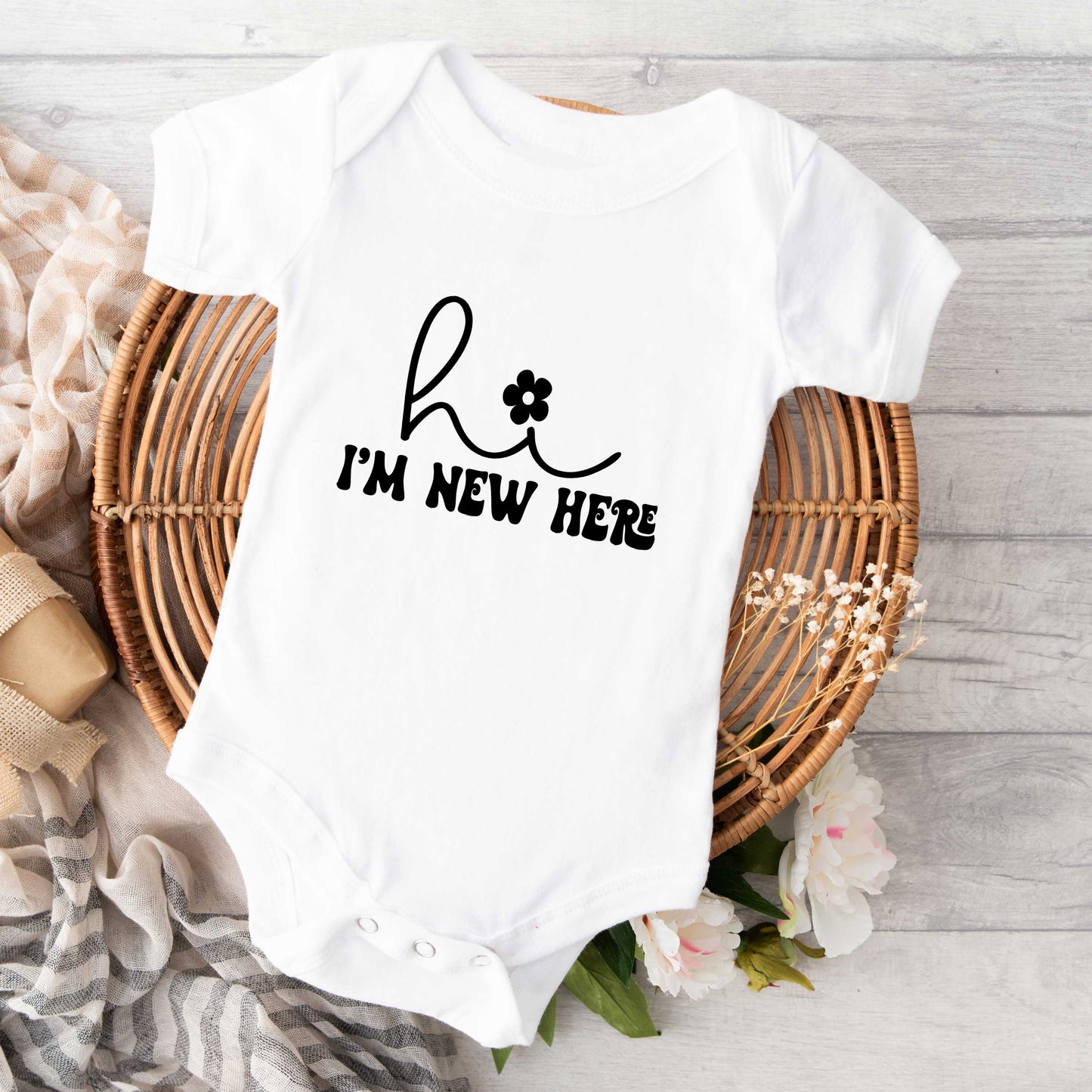 Hi I'm New Here | Baby Graphic Short Sleeve Onesie