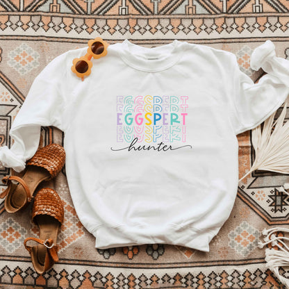 Eggspert Hunter Stacked | Youth Sweatshirt