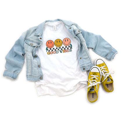 Checkered Good Vibes Smiley Face | Youth Short Sleeve Crew Neck